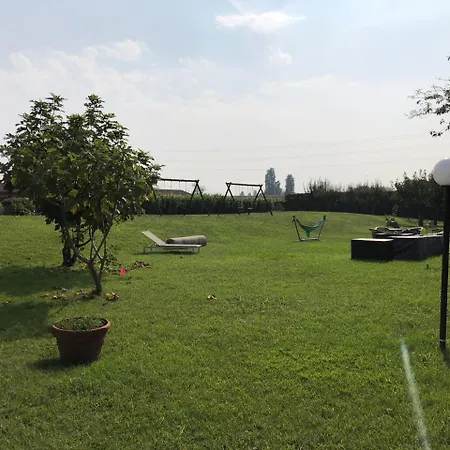 Alloggio per agriturismo Cascina Fogliana *